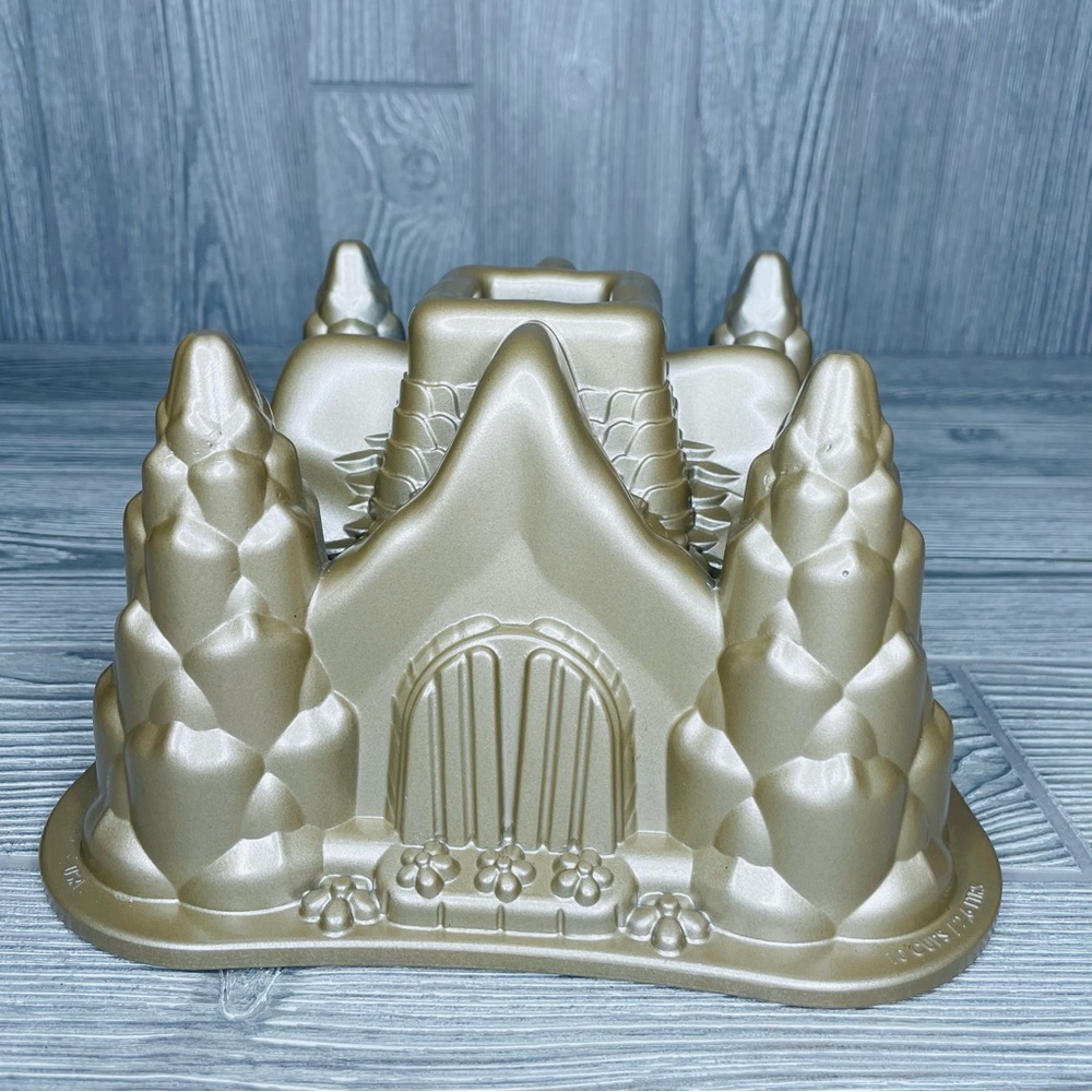 Hansel & Gretel Bundt Pan. Made w/ Commercial Non Stick Coating cake pan house